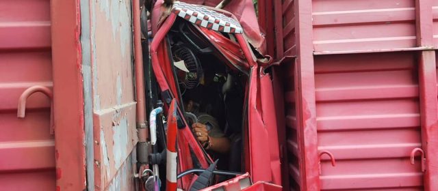 Mercedes Truck Wreckers in Melbourne, Australia